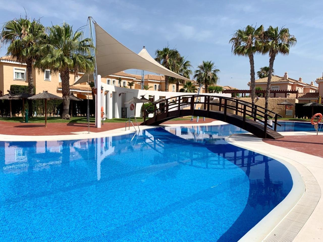 Bahari Marinas - Tu Duplex Con Jardin Privado! Appartement Vera Buitenkant foto